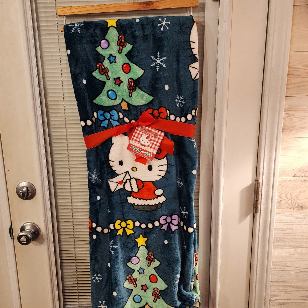 Hello kitty Chritmas throw
